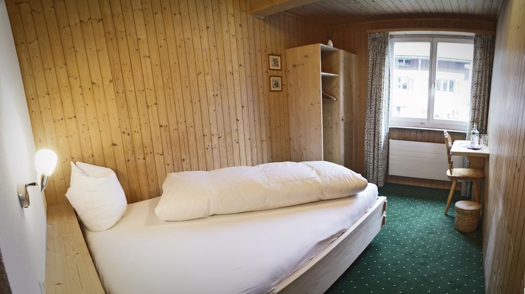 Hotel Wynegg Klosters Rum bild